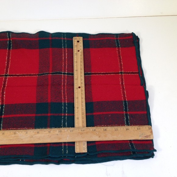 (4) Vintage Holiday Placemats Set of 4 18" x 12.5" Black Red Gold - Picture 5 of 10